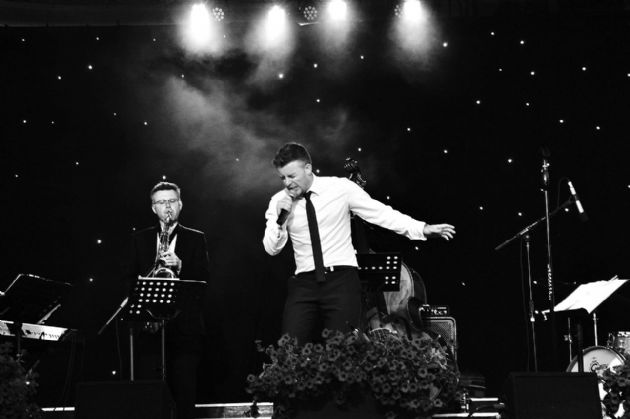 Gallery: Thomas Crooner